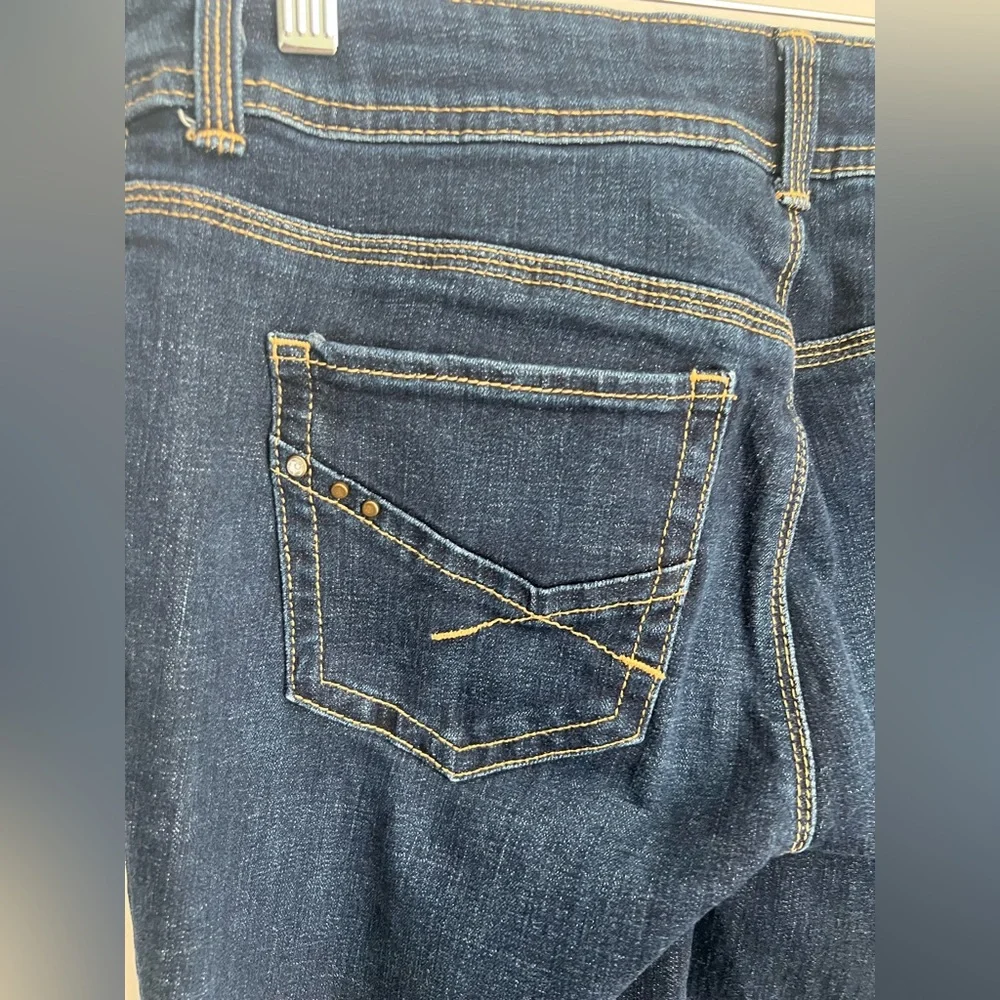 Chicos So Slimming Dark Wash Jeans .5 - Picture 4 of 7